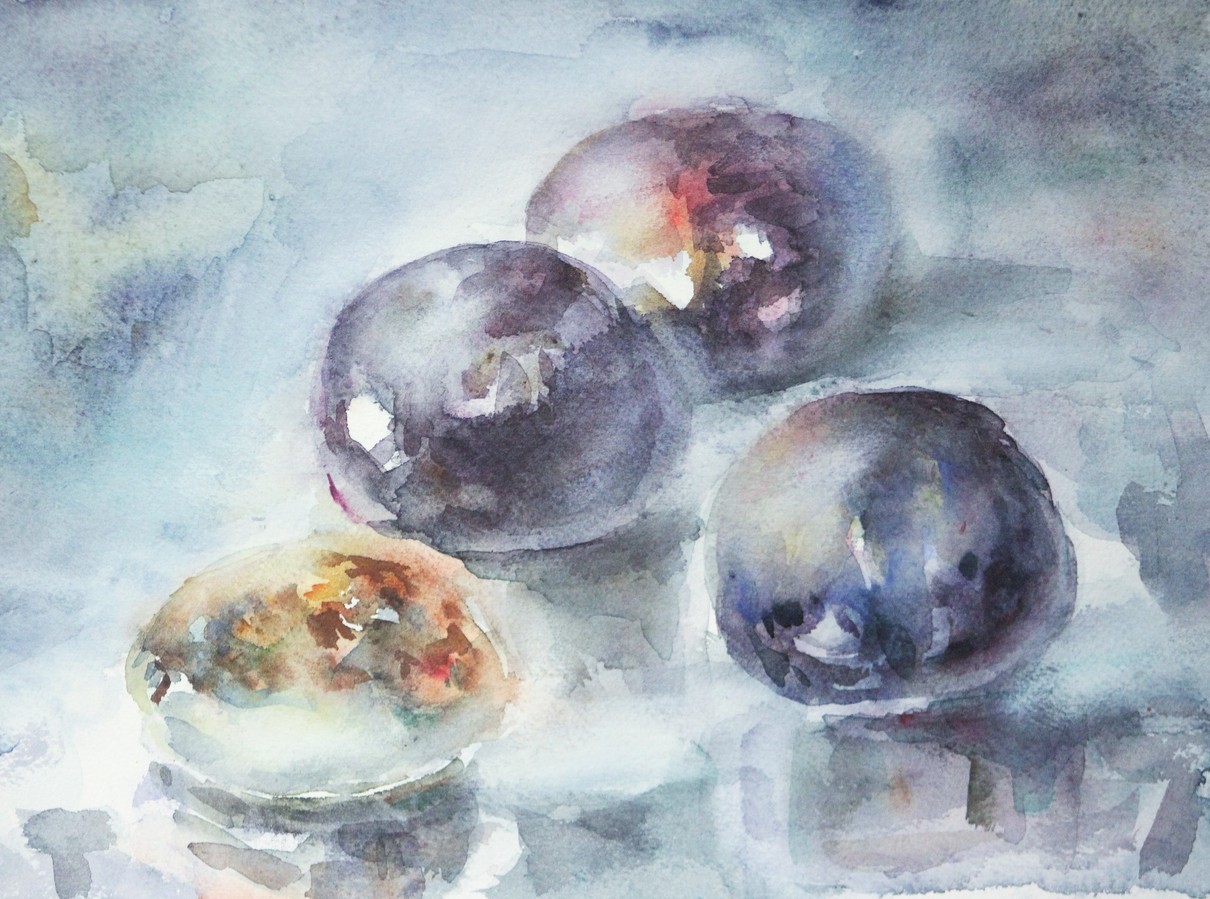 Уроки рисования (№ 42) акварелью. Рисуем фрукты на тарелке: персики и сливы, виноград