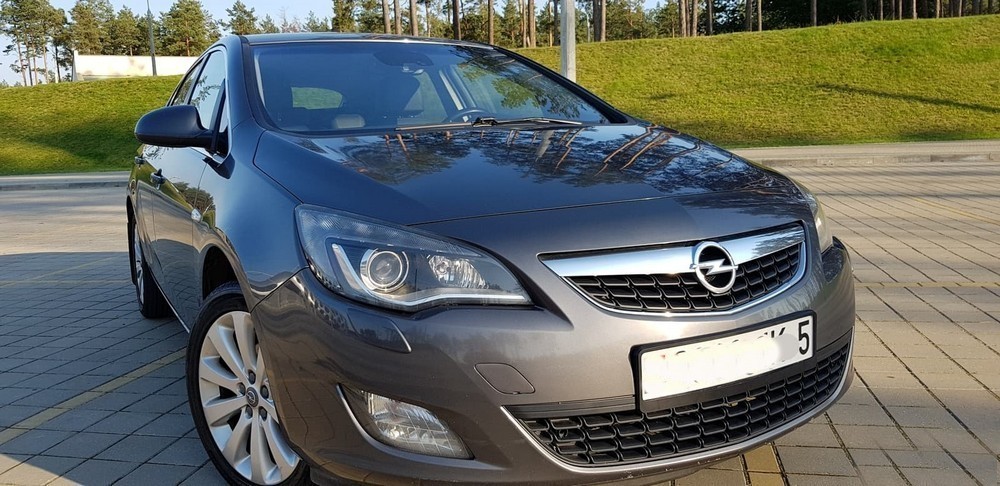Opel Astra 1.8 литров