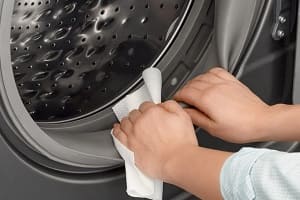 Как убрать запах затхлости и плесени из стиральной машины