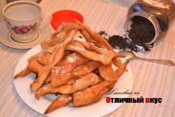 Как сделать хрустящий хворост без водки