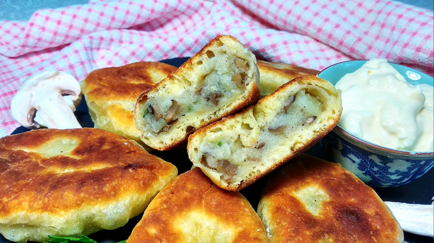 Пирожки с картошкой и грибами