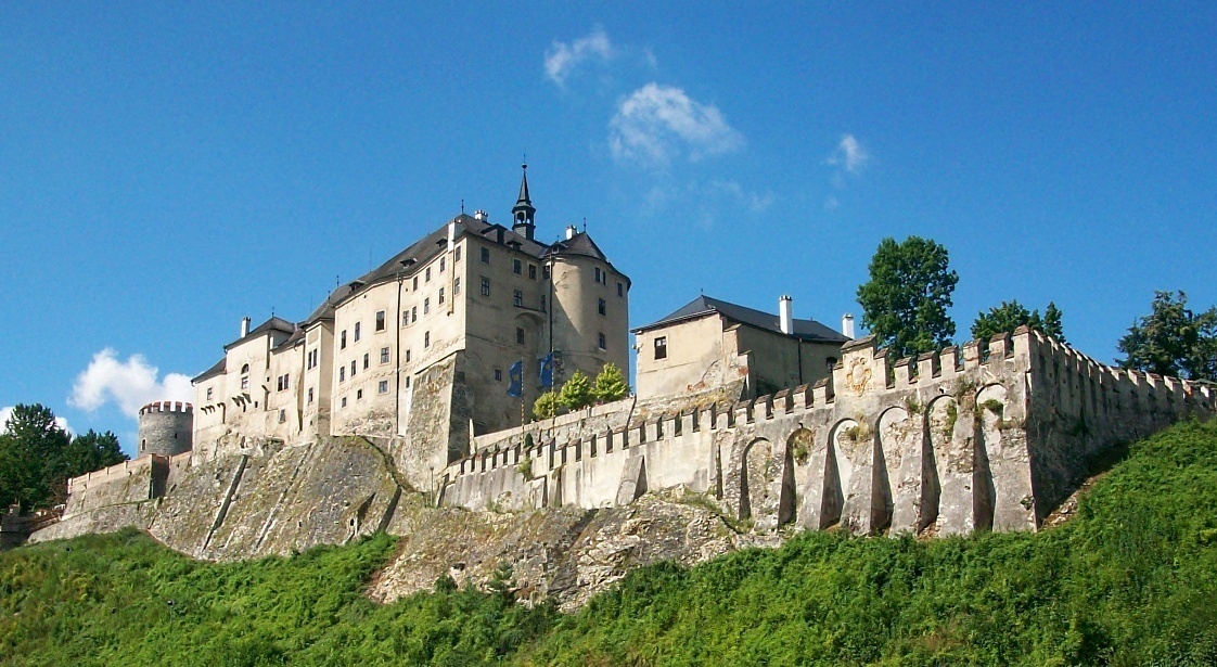 Замок Чешский Штернберг Фото