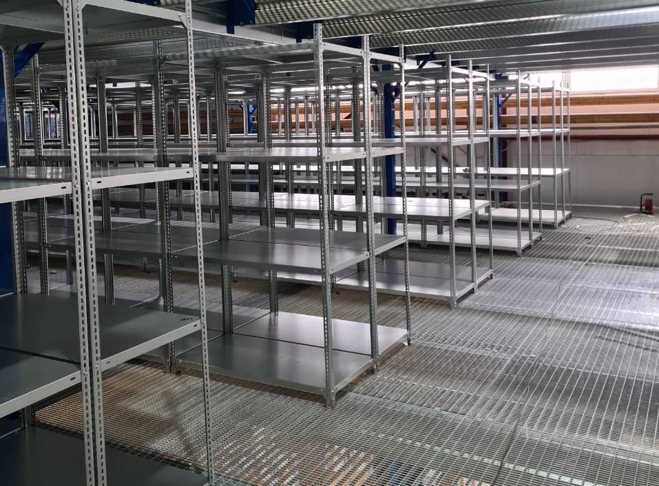 Полочные стеллажи