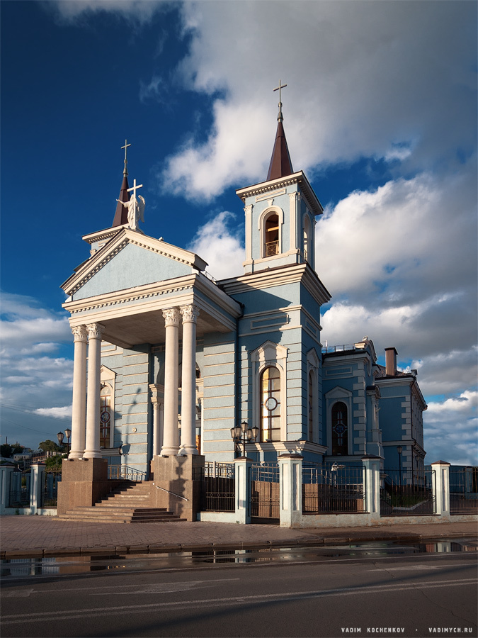 Католическая церковь в волгограде фото