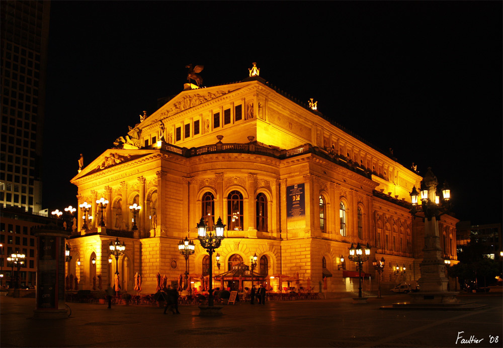 Theatre main. Старая опера Франкфурт. Здание старой оперы во Франкфурте. Старый оперный театр во Франкфурте. Франкфурт-на-Майне альте опер.