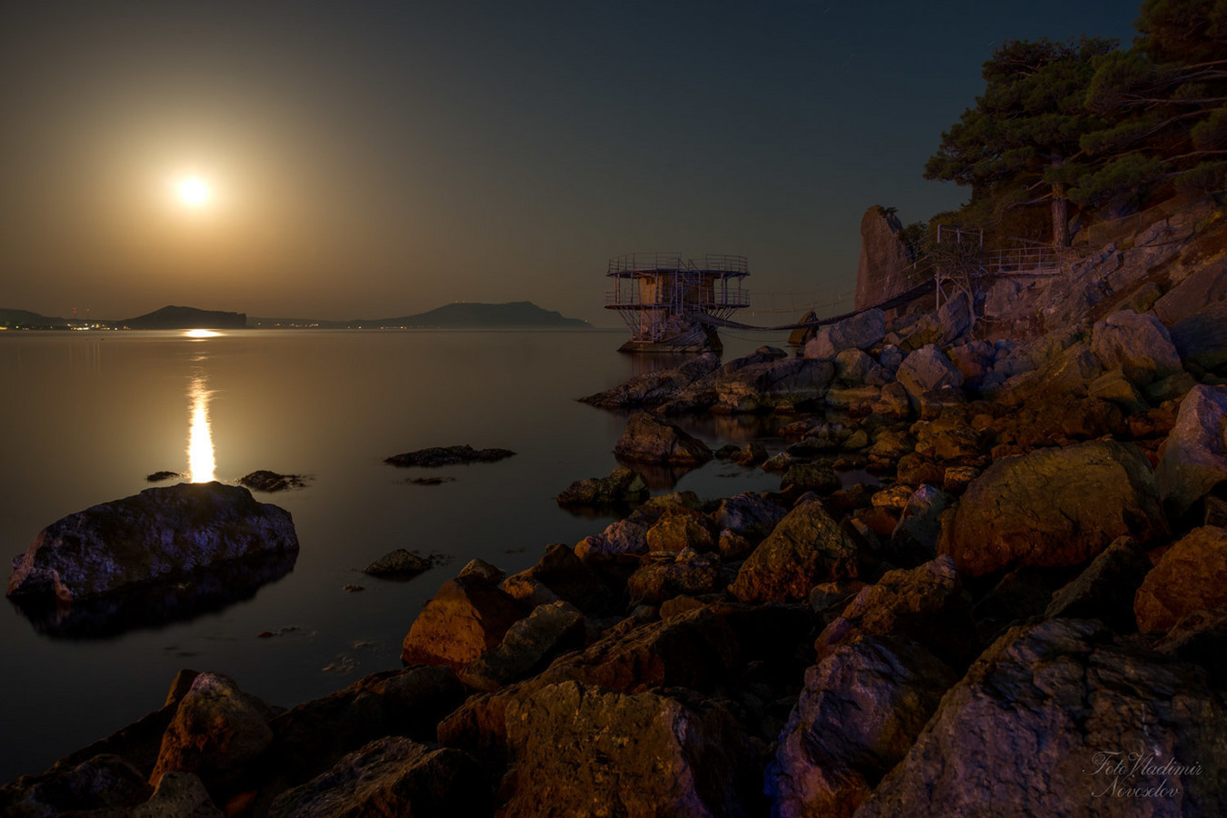 Крым ночь луна фото