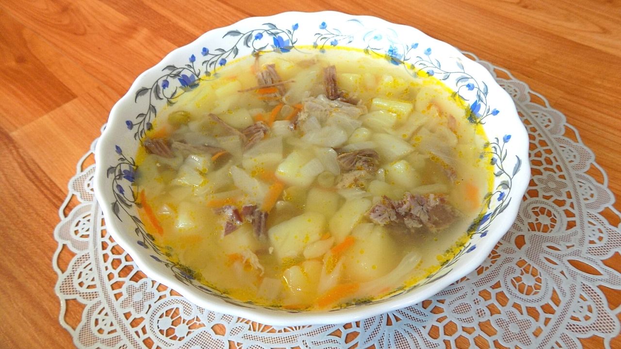 Рецепт суп щавелевый с тушенкой рецепт с фото пошагово
